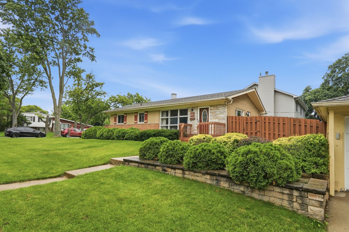 25 E Wilson Ave, Lombard, IL 60148 — photo 2