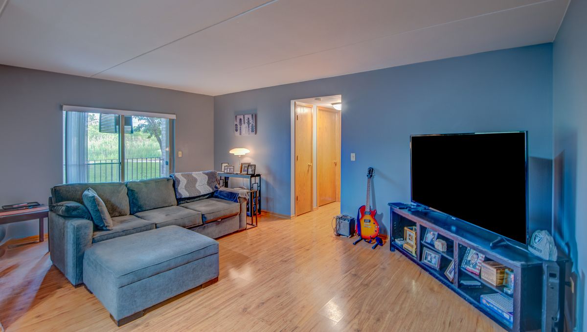 6810 Ridge Point Dr #1A, Oak Forest, IL 60452 — photo 5