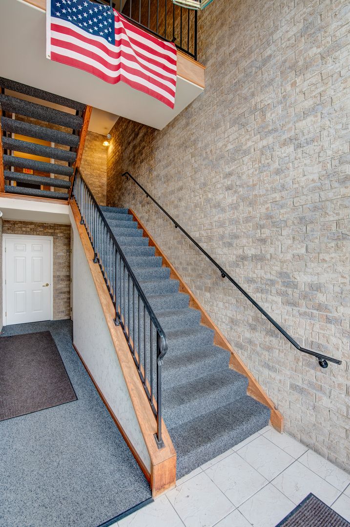 6810 Ridge Point Dr #1A, Oak Forest, IL 60452 — photo 3