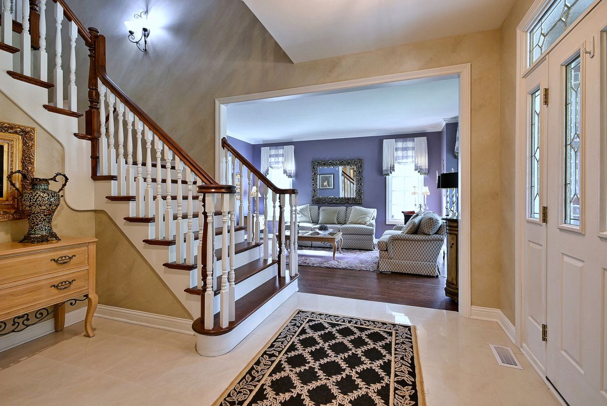 155 S Chandler Ave, Elmhurst, IL 60126 — photo 4