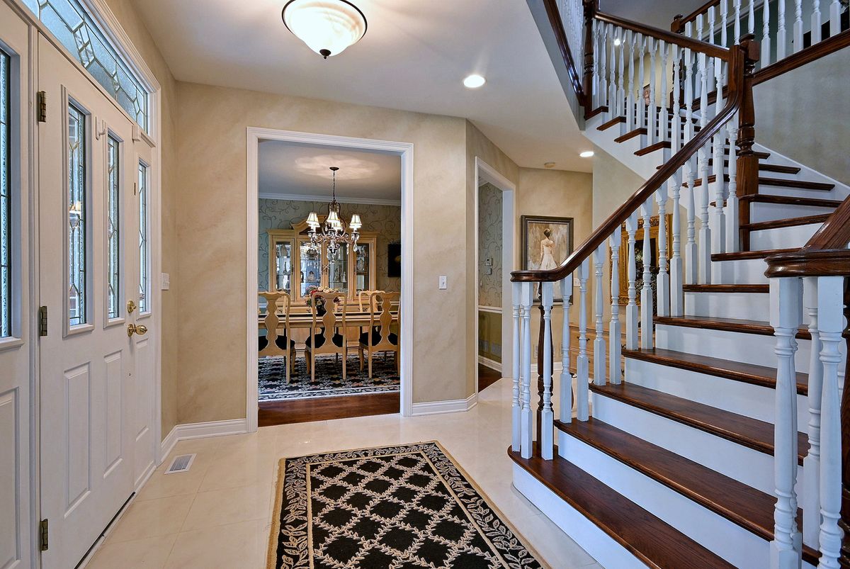 155 S Chandler Ave, Elmhurst, IL 60126 — photo 3