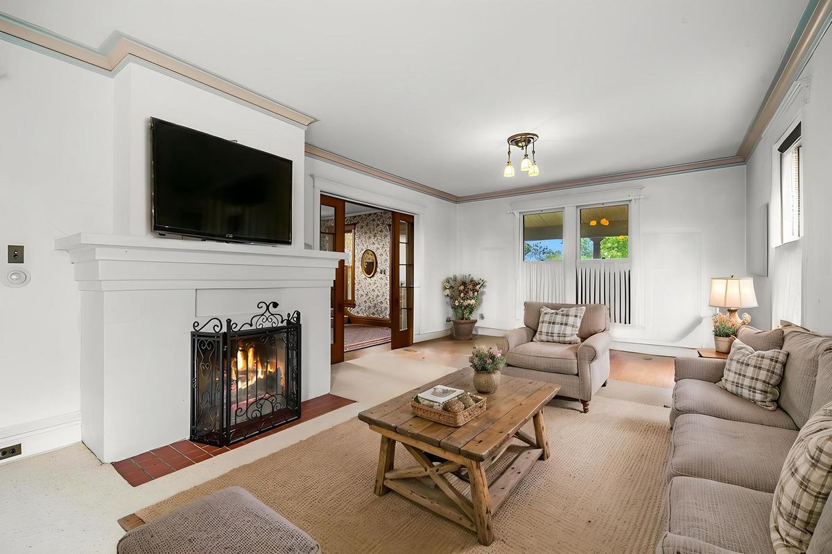 415 S 4th St, St. Charles, IL 60174 — photo 6