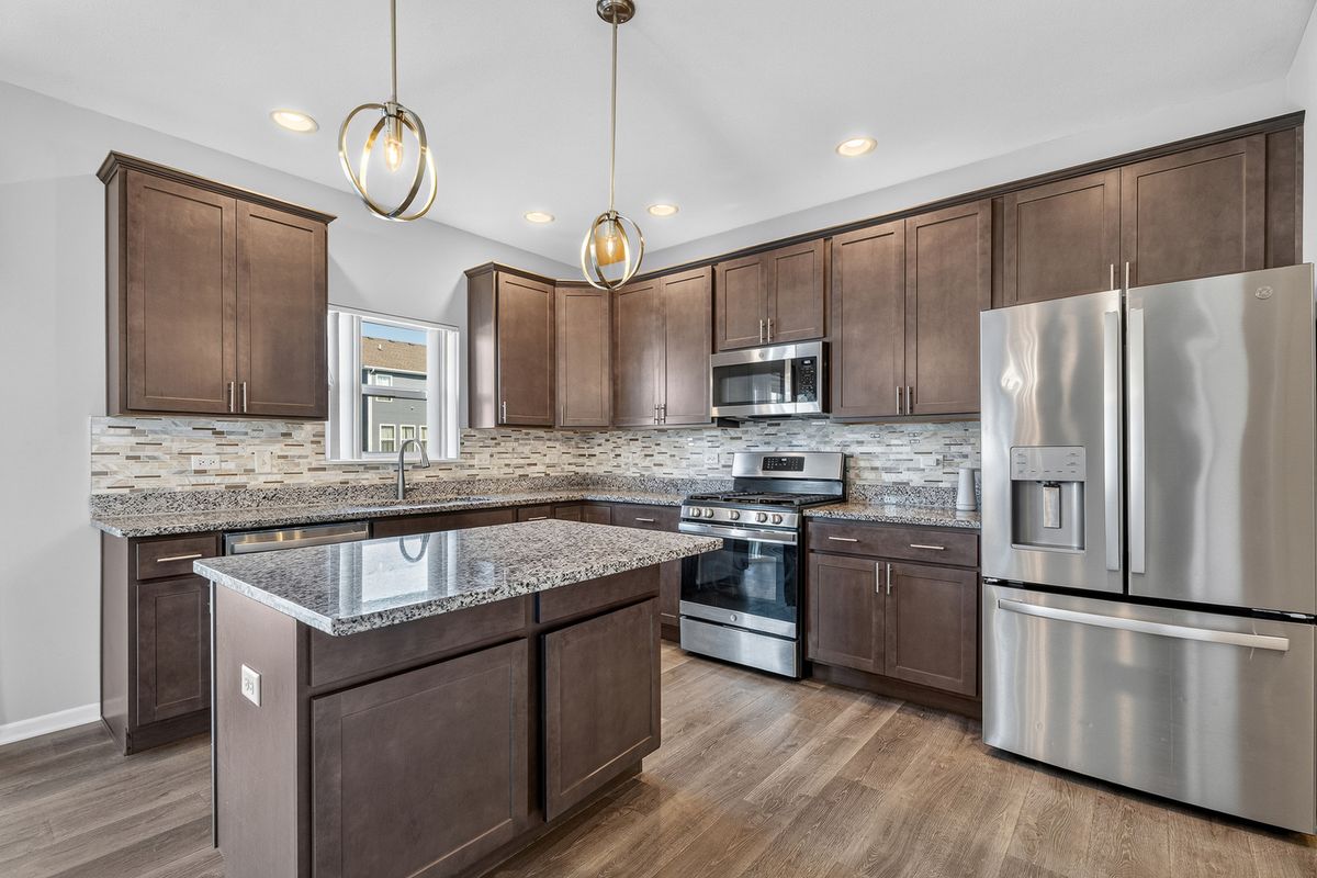 2102 Daly Ln, Plainfield, IL 60586 — photo 4