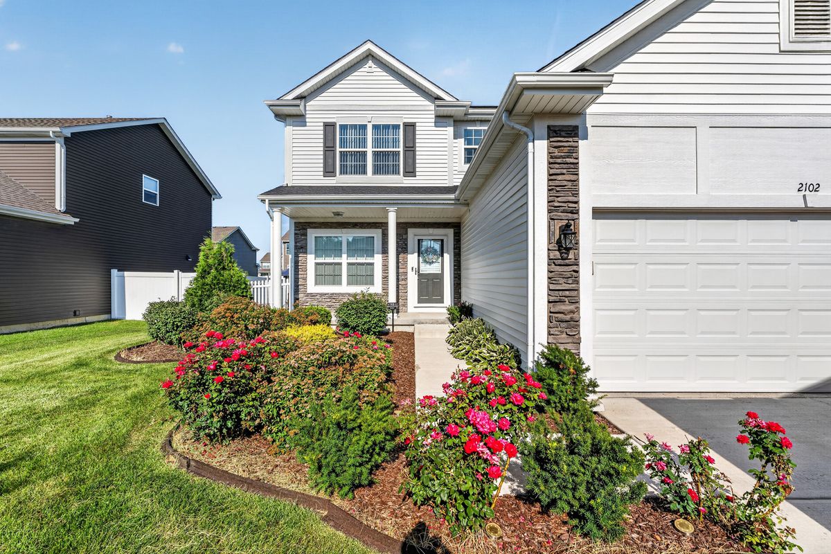 2102 Daly Ln, Plainfield, IL 60586 — photo 2