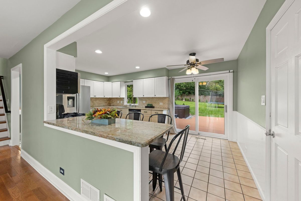 22w524 Birchwood Dr, Glen Ellyn, IL 60137 — photo 5