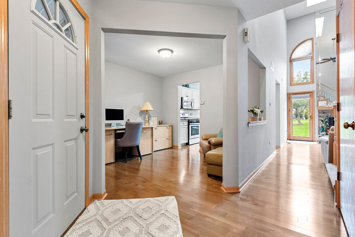 17326 Brook Crossing Ct, Orland Park, IL 60467 — photo 2