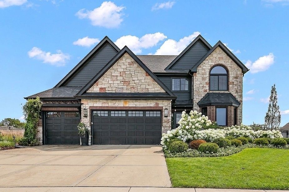20642 Orchard Ct, Frankfort, IL 60423 — photo 2