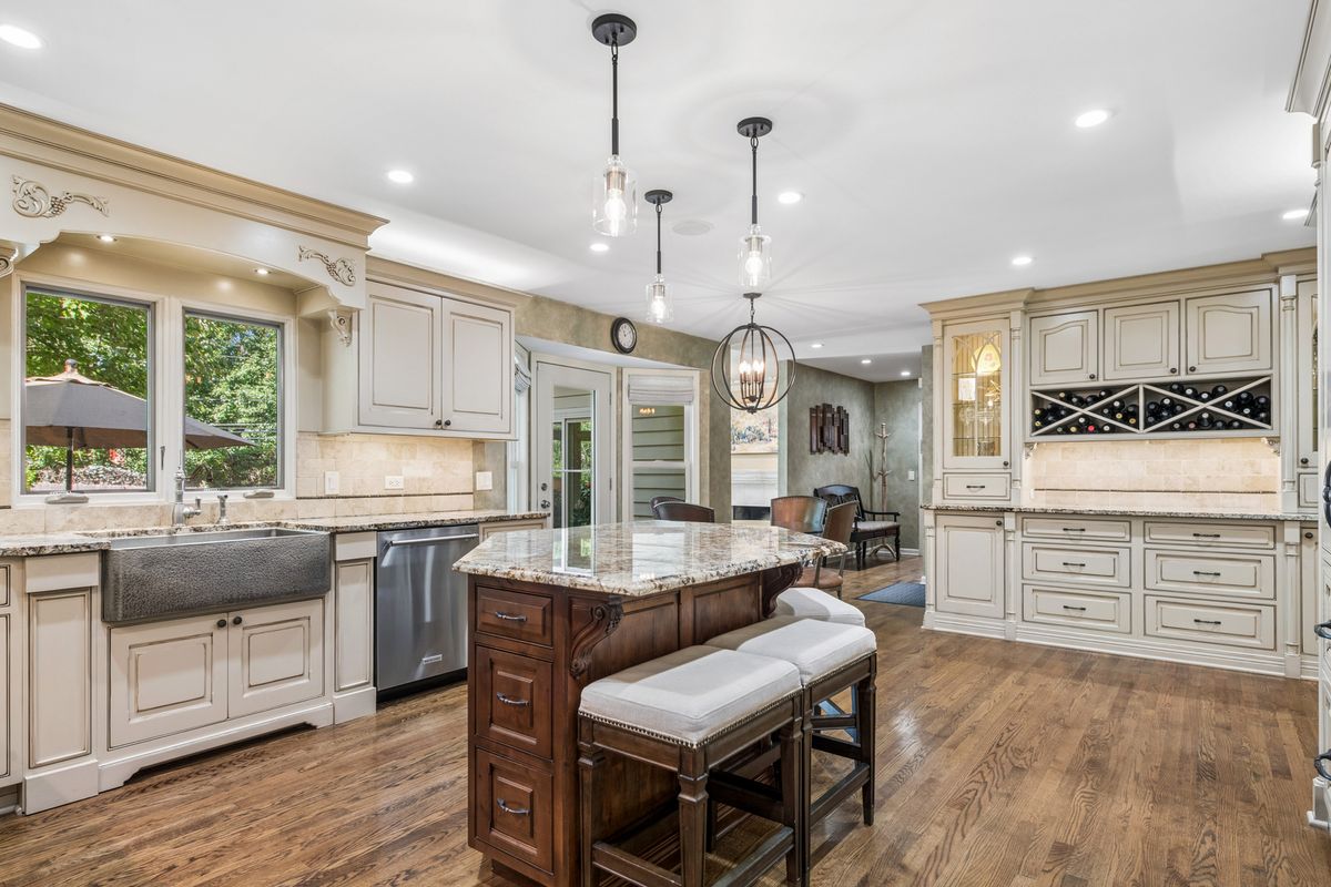 118 S Montclair Ave, Glen Ellyn, IL 60137 — photo 7