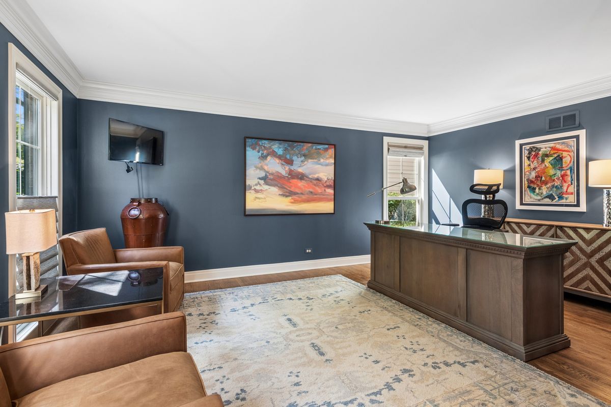 118 S Montclair Ave, Glen Ellyn, IL 60137 — photo 4