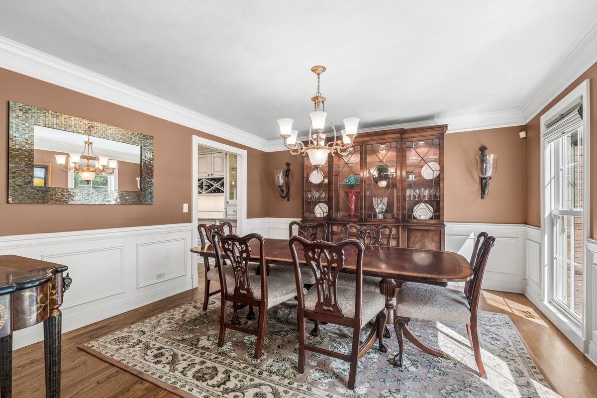 118 S Montclair Ave, Glen Ellyn, IL 60137 — photo 6