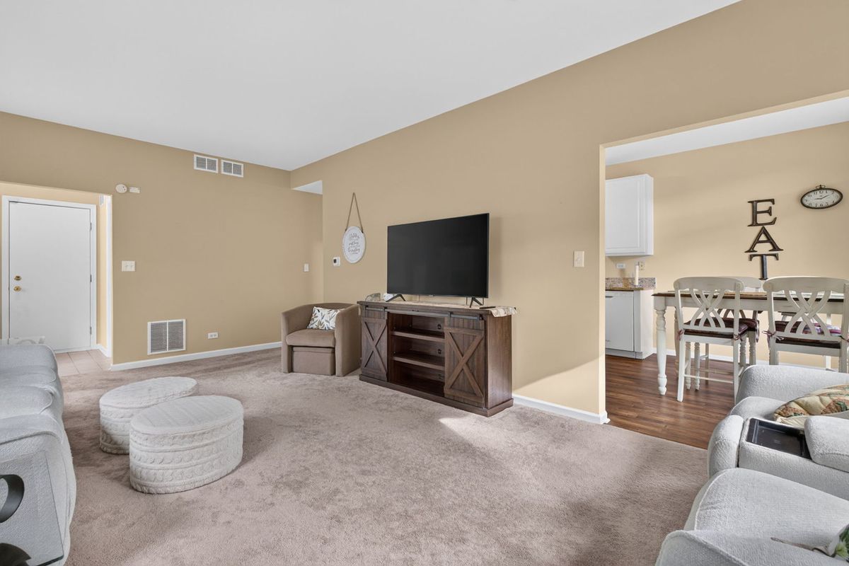 1862 Wisteria Dr #1862, Aurora, IL 60503 — photo 7