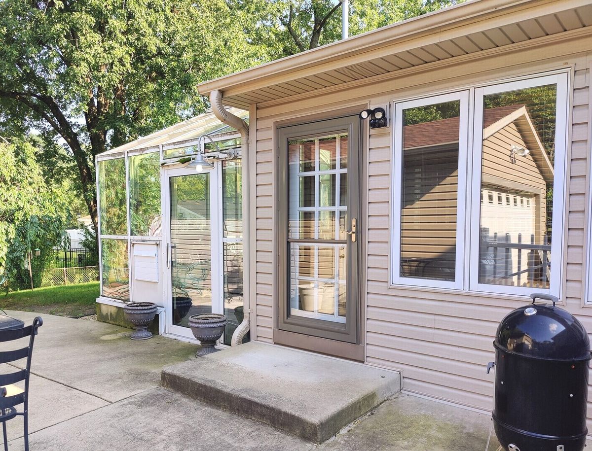 1937 Nottingham Ln, Wheaton, IL 60189 — photo 3