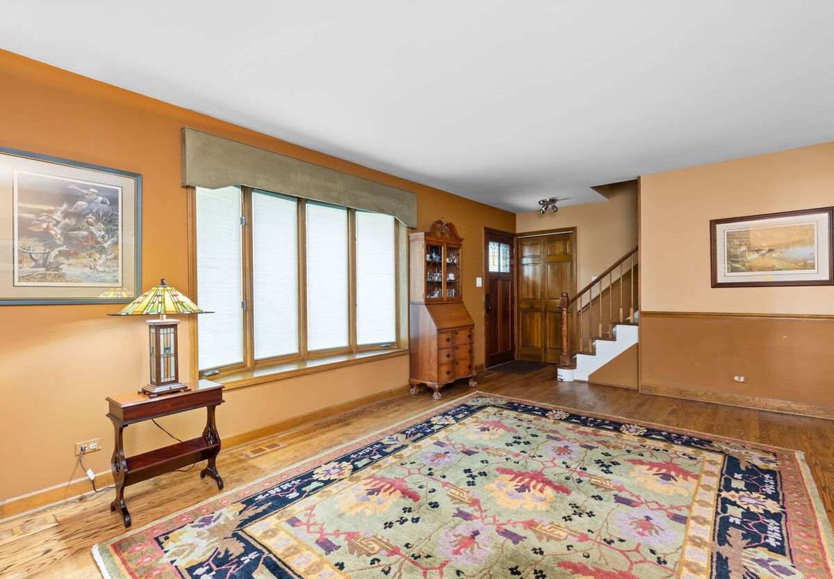 1937 Nottingham Ln, Wheaton, IL 60189 — photo 5