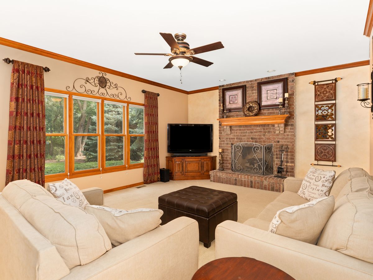 707 Evergreen Ln, Sugar Grove, IL 60554 — photo 7