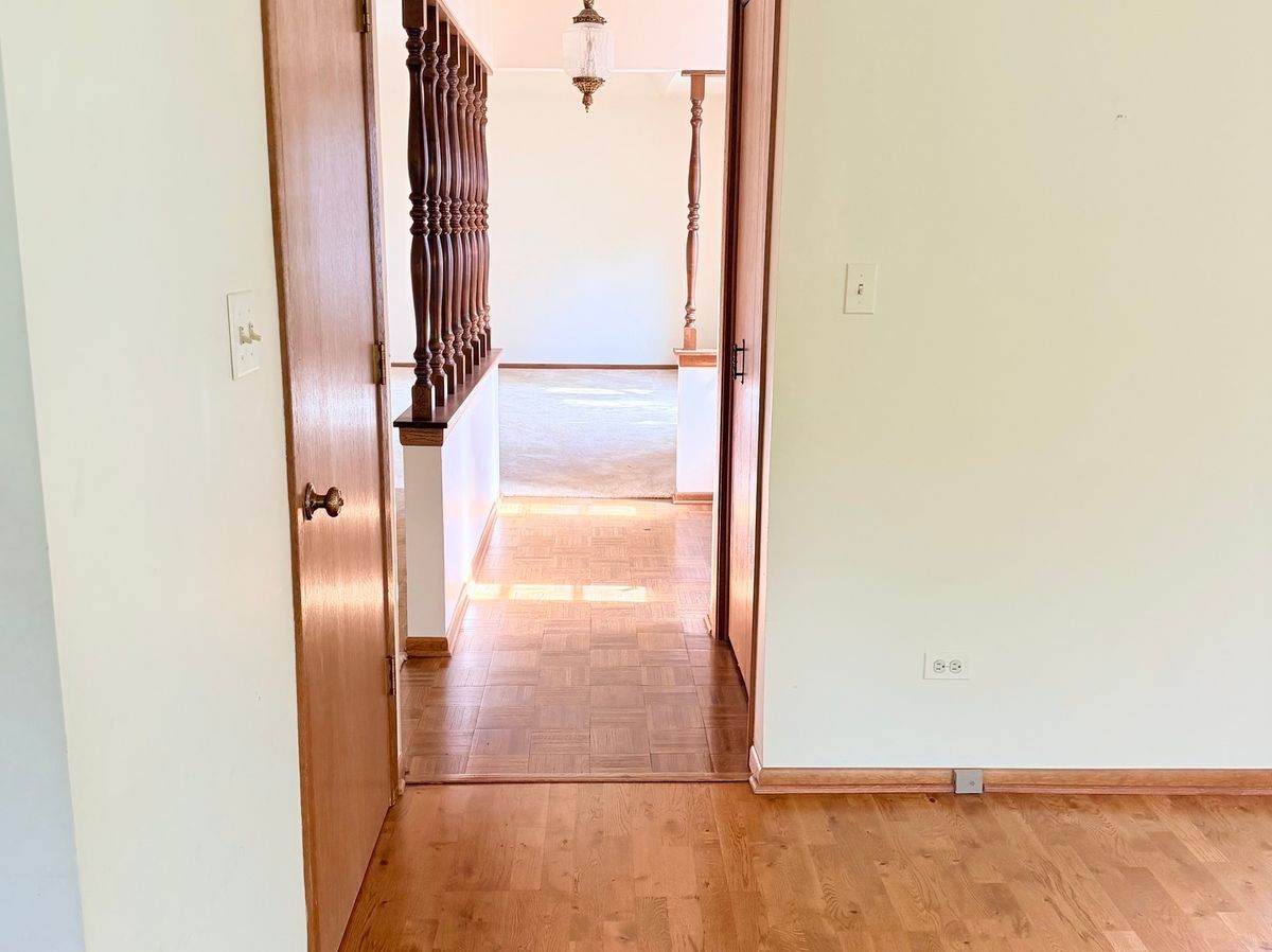 1066 Dartmouth Dr, Wheaton, IL 60189 — photo 7