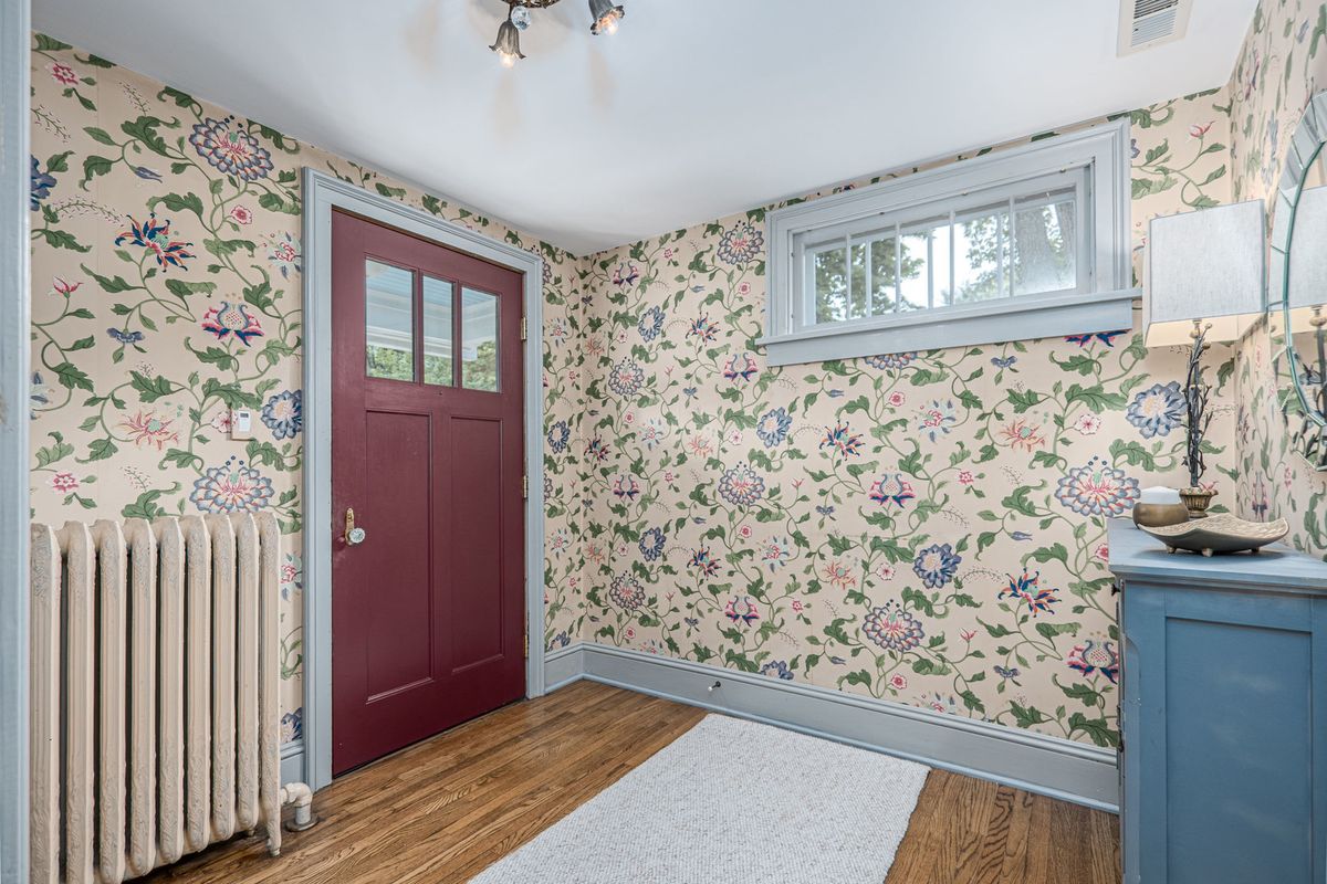 227 S 2nd St, Geneva, IL 60134 — photo 6