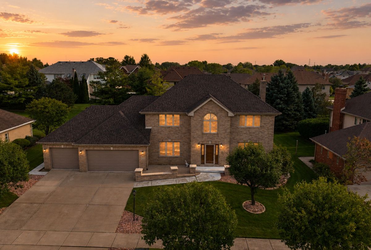 10433 Amber Ln, Orland Park, IL 60467