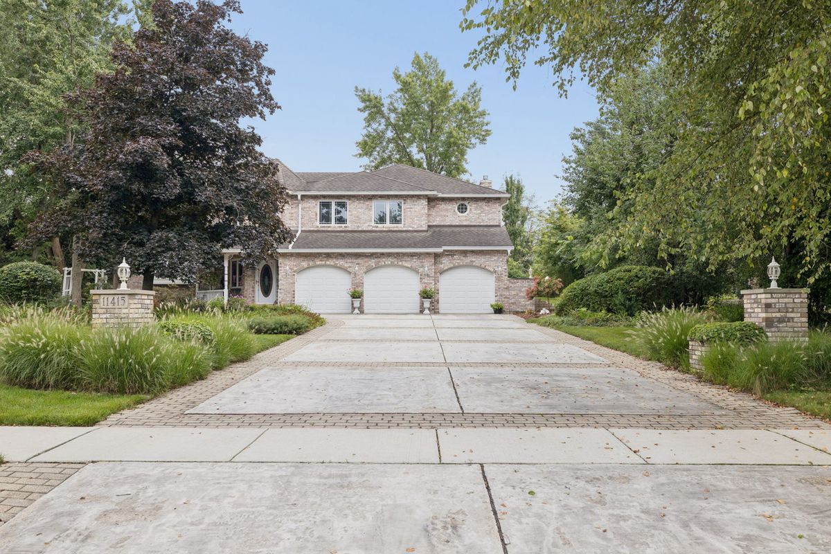 11415 Plattner Dr, Mokena, IL 60448 — photo 2