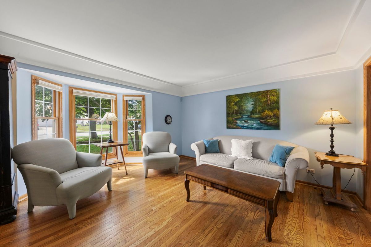1n145 Glenrise Ct, Glen Ellyn, IL 60137 — photo 4