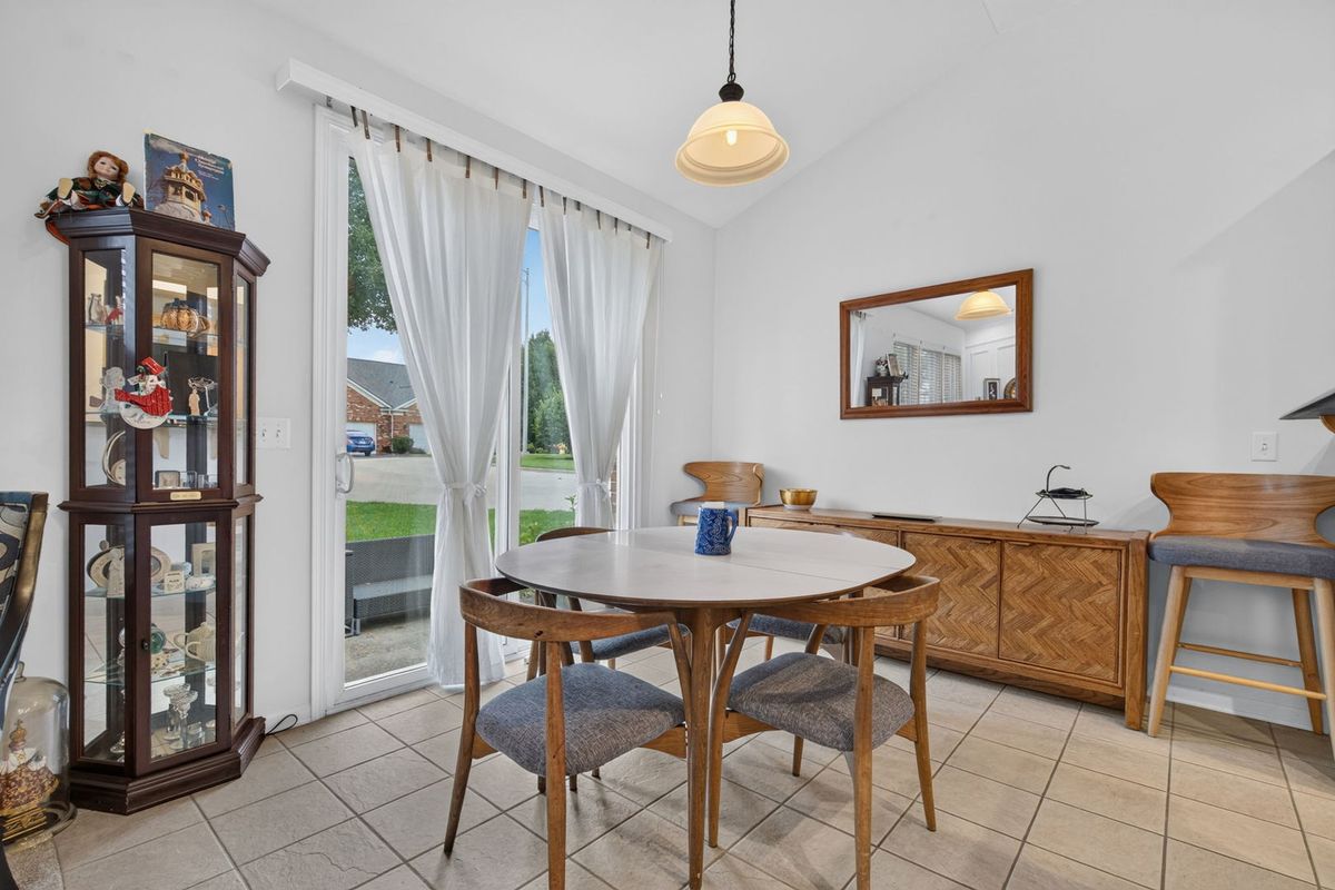 13266 Strandhill Dr, Orland Park, IL 60462 — photo 7