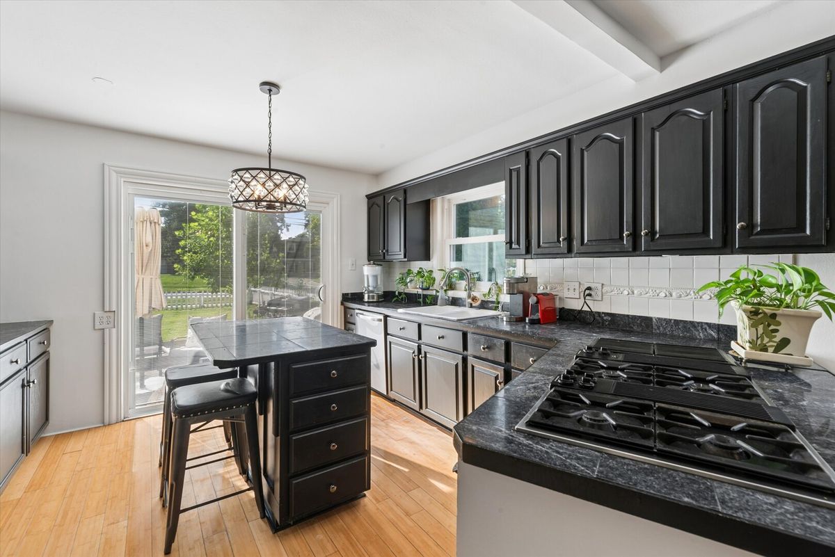 83 N Park Blvd, Glen Ellyn, IL 60137 — photo 5