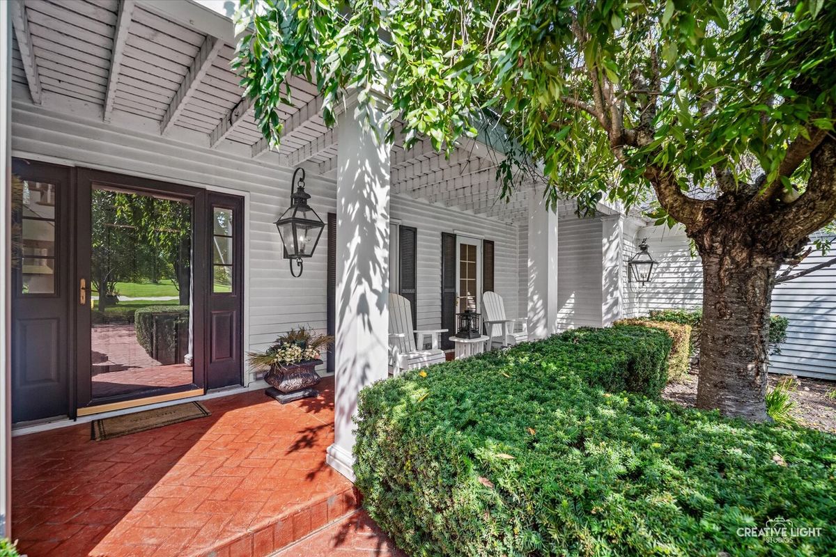 5n948 Westwood Ln, St. Charles, IL 60175 — photo 8