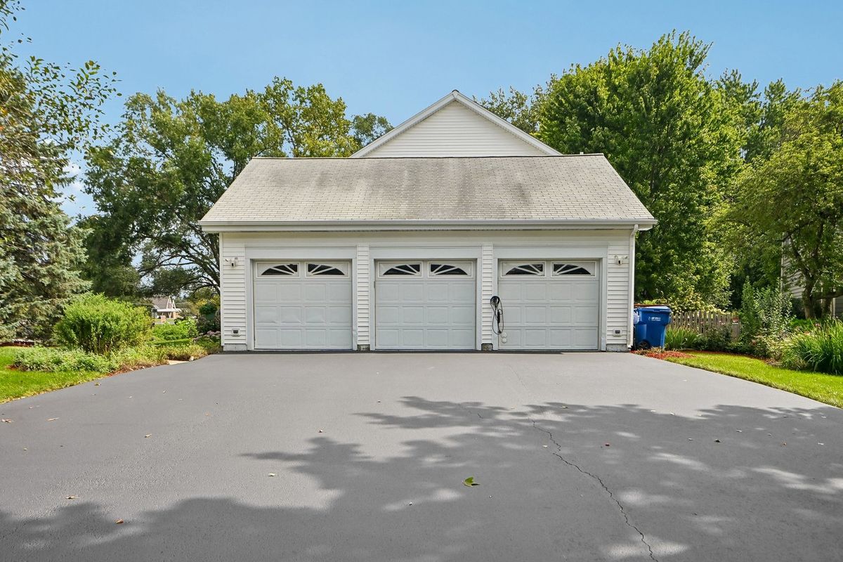1898 Kaneville Rd, Geneva, IL 60134 — photo 4