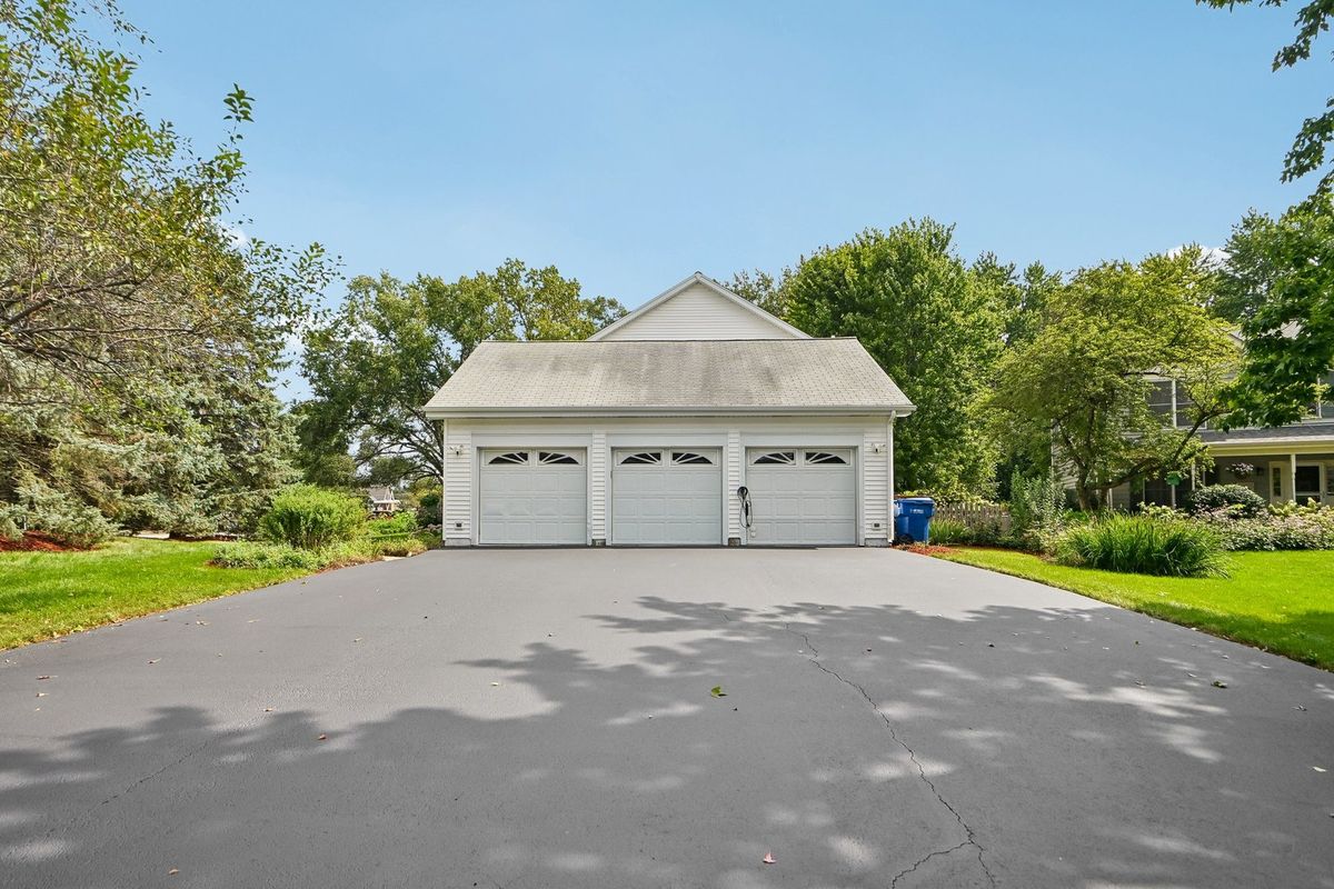 1898 Kaneville Rd, Geneva, IL 60134 — photo 3