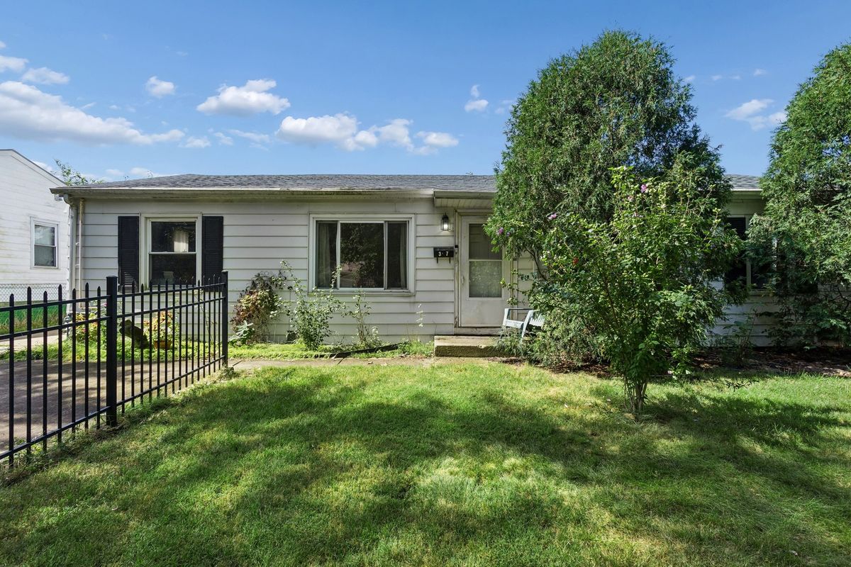 307 Edinburgh Dr, Lockport, IL 60441