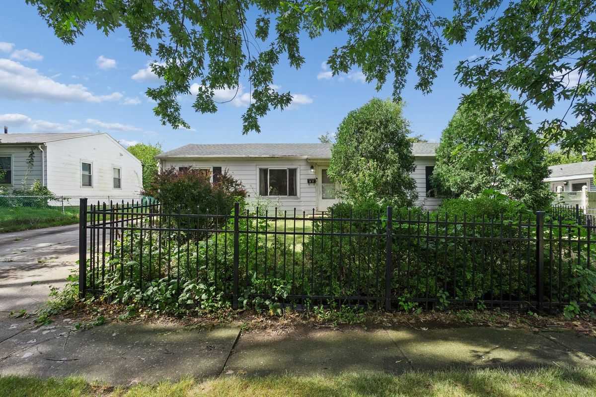 307 Edinburgh Dr, Lockport, IL 60441 — photo 3