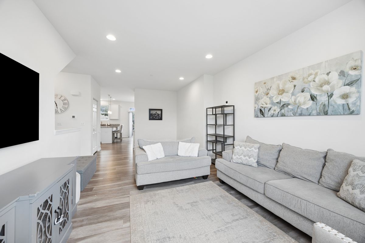 14042 S Belmont Dr, Homer Glen, IL 60491 — photo 5