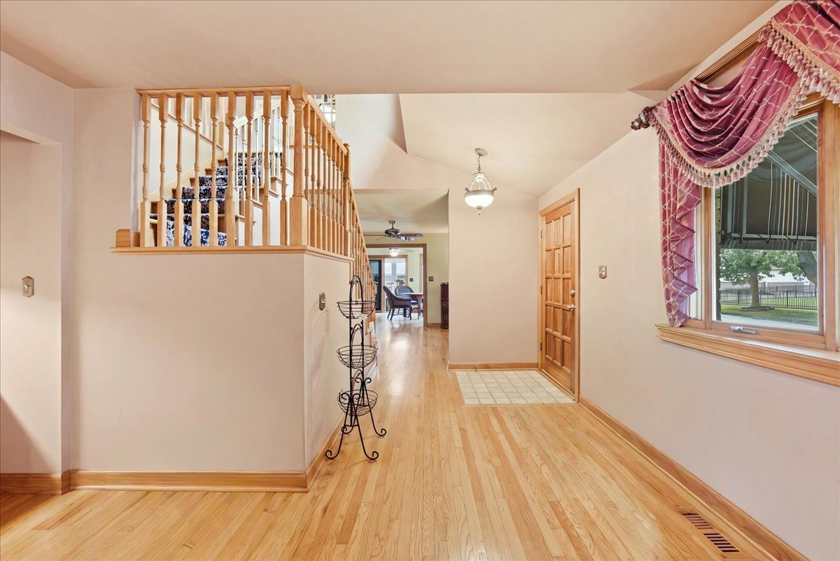 455 N Joyce St, Lombard, IL 60148 — photo 4