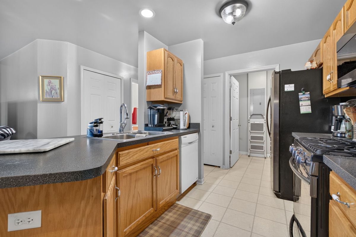 20335 S Rainford Dr #1B, Frankfort, IL 60423 — photo 6