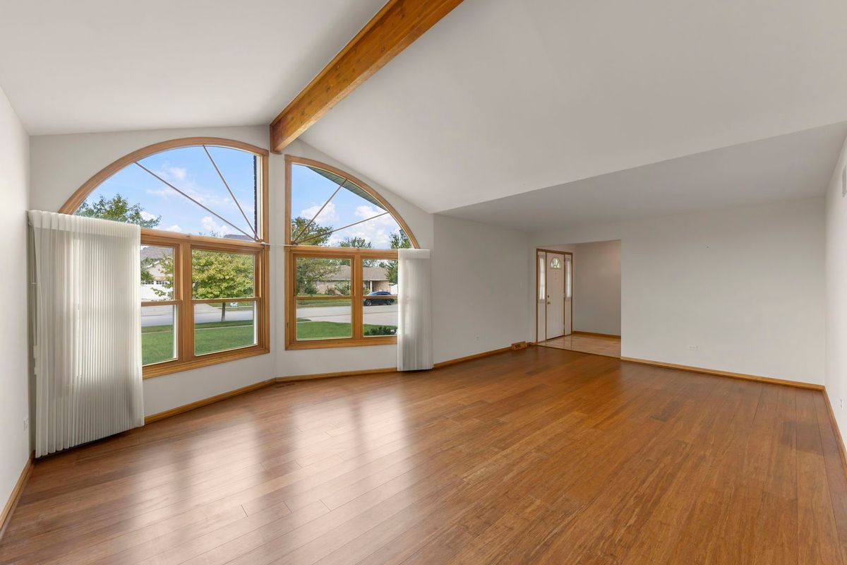 19451 Stonehenge Dr, Mokena, IL 60448 — photo 5