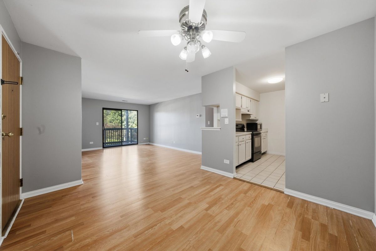 1422 Stonebridge Cir #M5, Wheaton, IL 60189 — photo 6