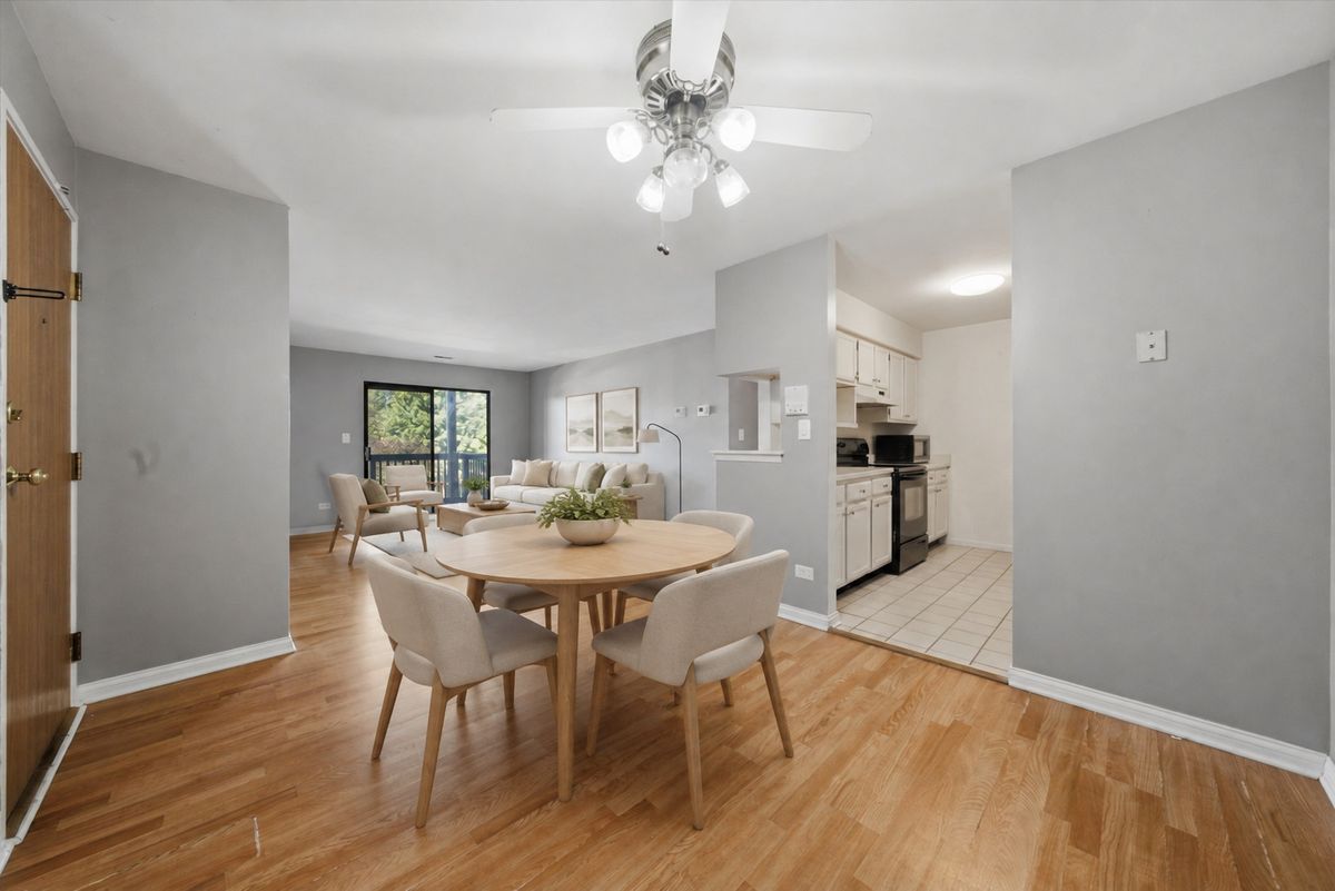 1422 Stonebridge Cir #M5, Wheaton, IL 60189 — photo 5