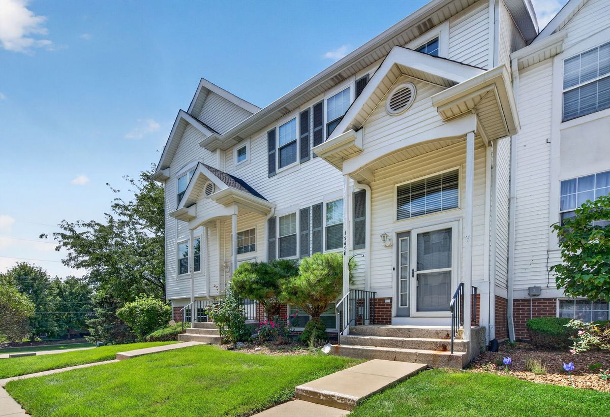 17456 Teton Cir, Lockport, IL 60441 — photo 2
