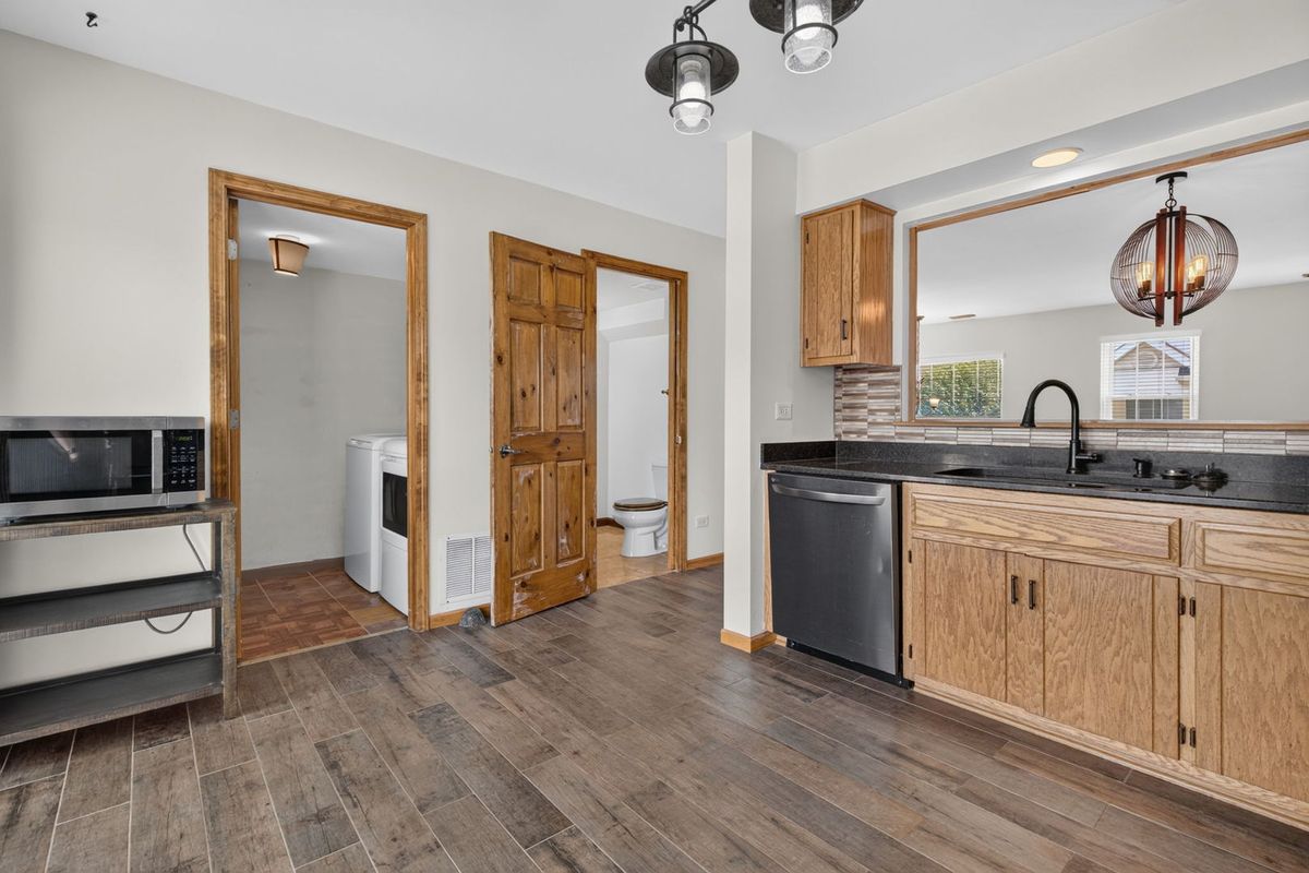 17456 Teton Cir, Lockport, IL 60441 — photo 6