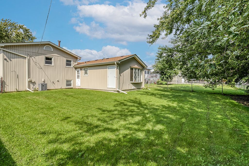5809 Orange Ln, Oak Forest, IL 60452 — photo 5