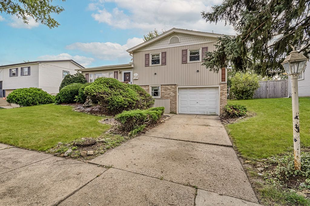 5809 Orange Ln, Oak Forest, IL 60452 — photo 4