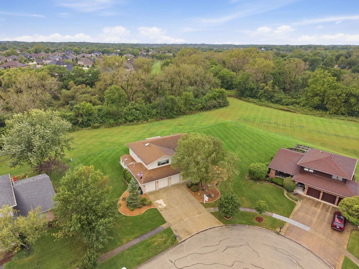 11630 Parkside Ln, Mokena, IL 60448 — photo 2