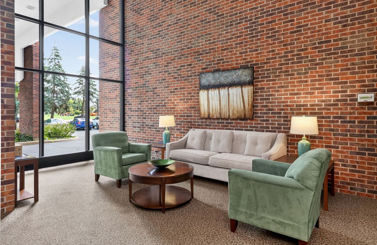 6585 Main St #202, Downers Grove, IL 60516 — photo 2