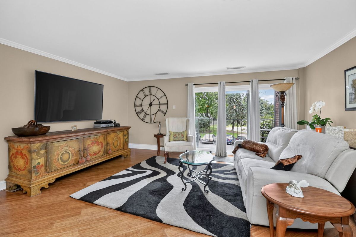 6585 Main St #202, Downers Grove, IL 60516 — photo 3