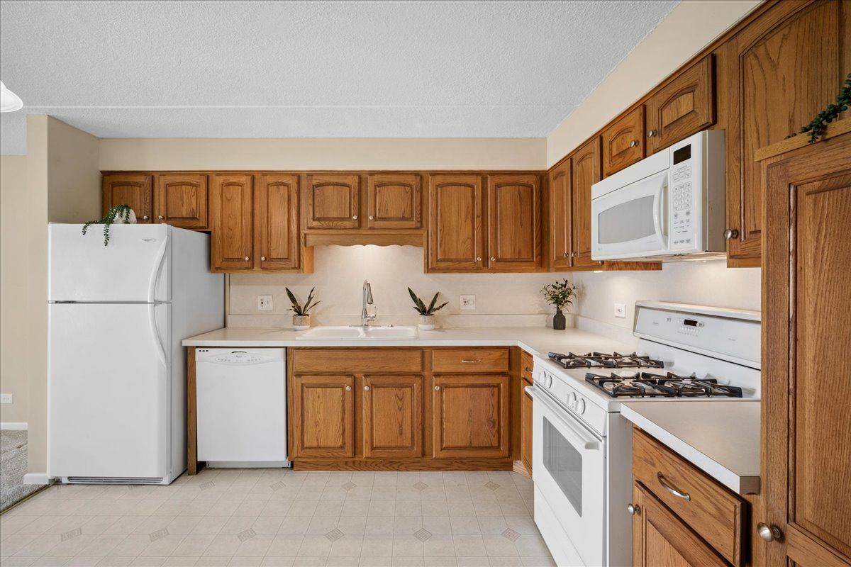 130 E Grand Ave #108, Elmhurst, IL 60126 — photo 5