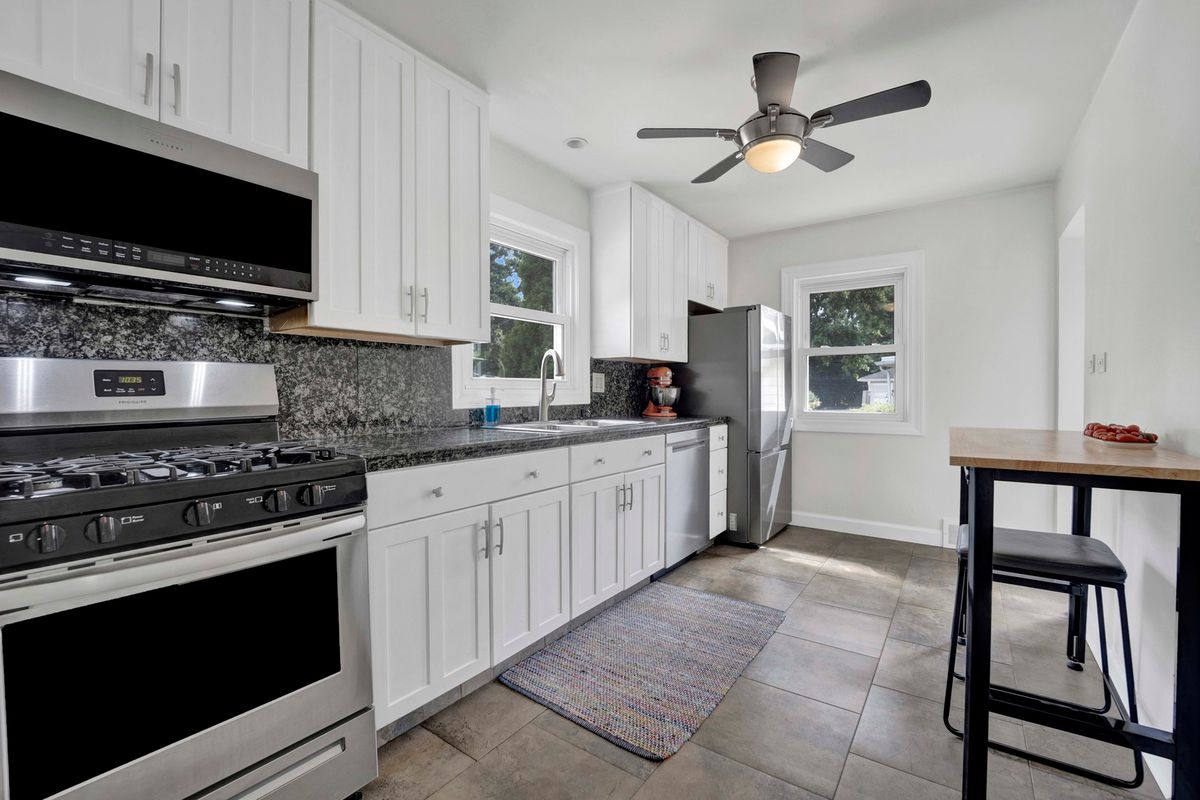 728 Grant St, Downers Grove, IL 60515 — photo 8