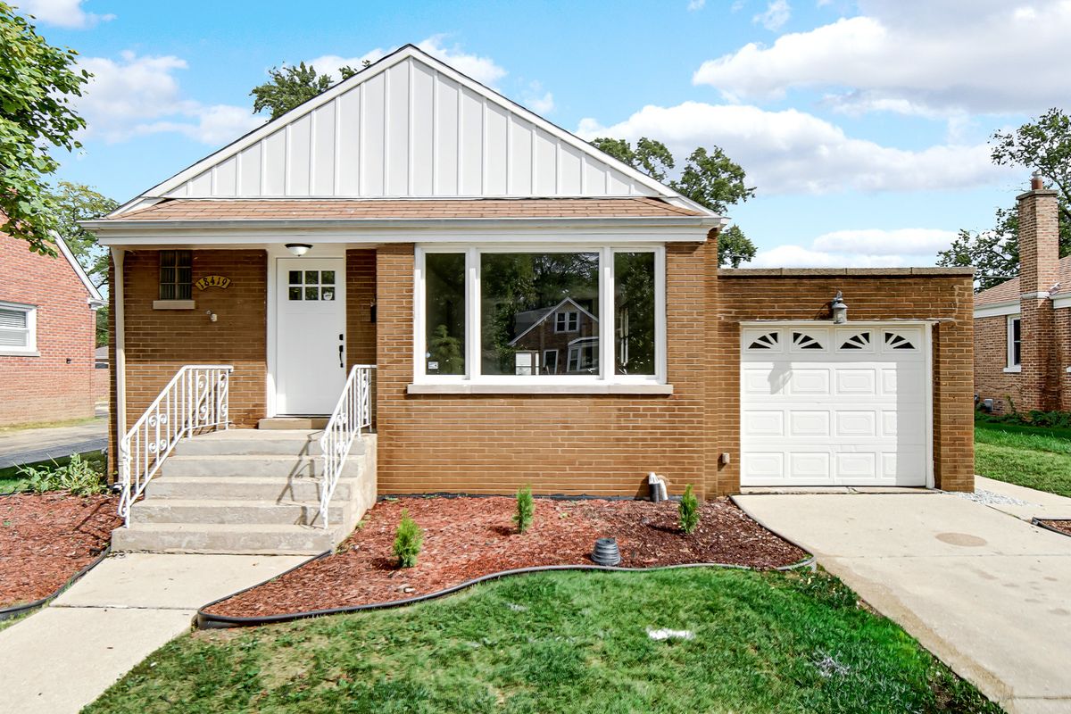 18419 Gottschalk Ave, Homewood, IL 60430 — photo 2