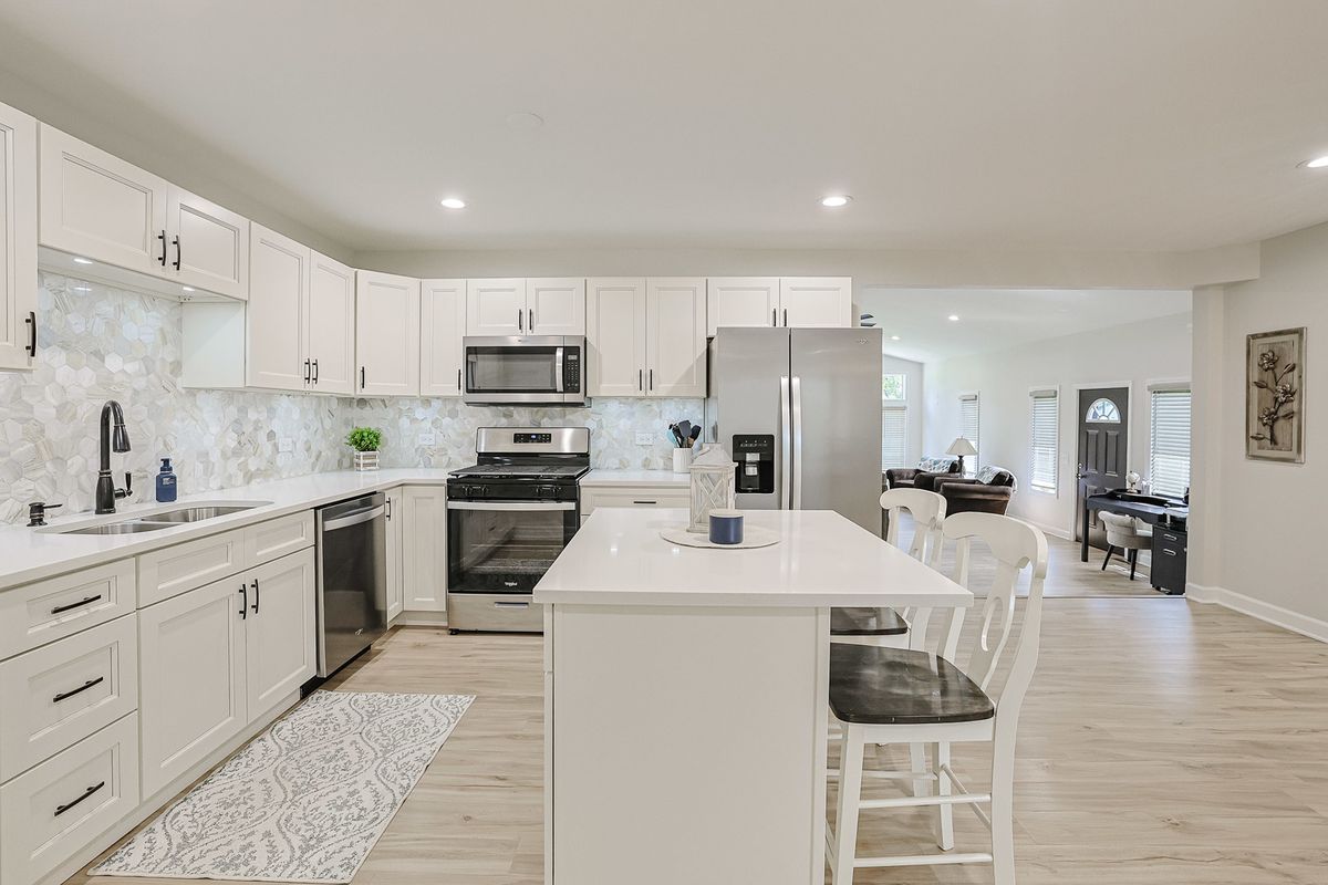 824 Ogden Rd, New Lenox, IL 60451 — photo 5