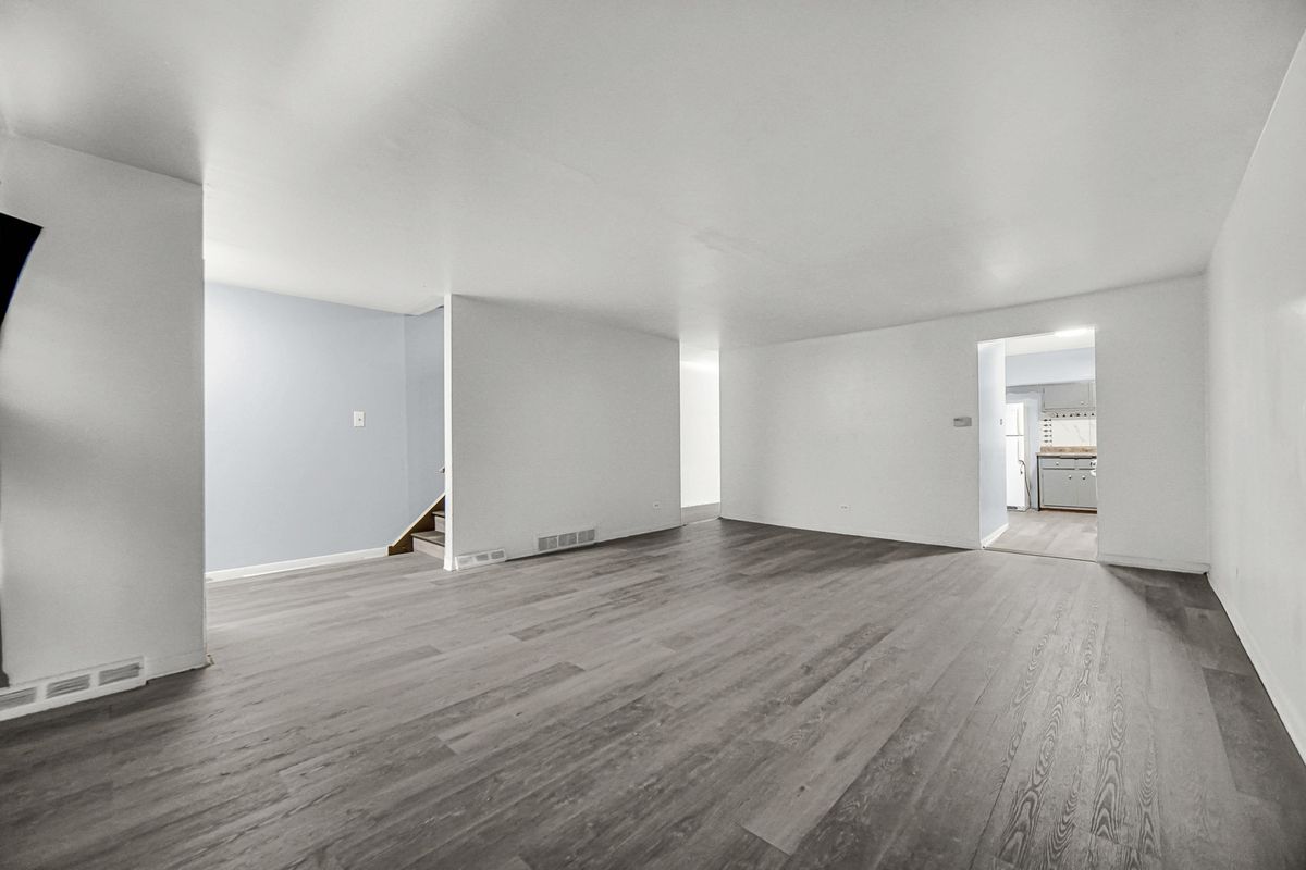 2303 E 100th St, Chicago, IL 60617 — photo 7