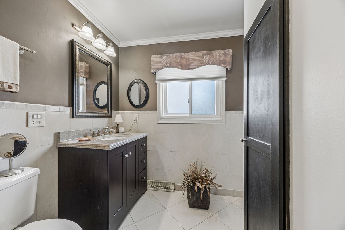 18846 Queens Rd, Homewood, IL 60430 — photo 8