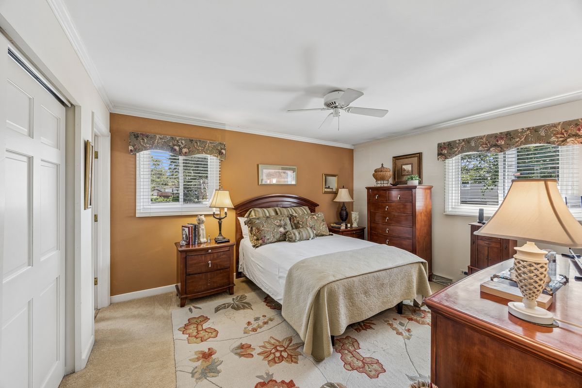 18846 Queens Rd, Homewood, IL 60430 — photo 6